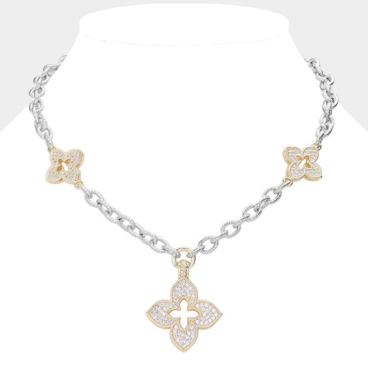 CLOVER PENDANT STATION NECKLACE