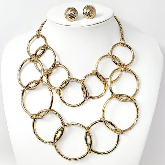 JOLEY NECKLACE