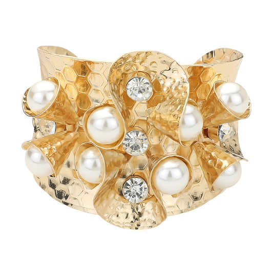 PEARL STONE TEXTURED CUFF