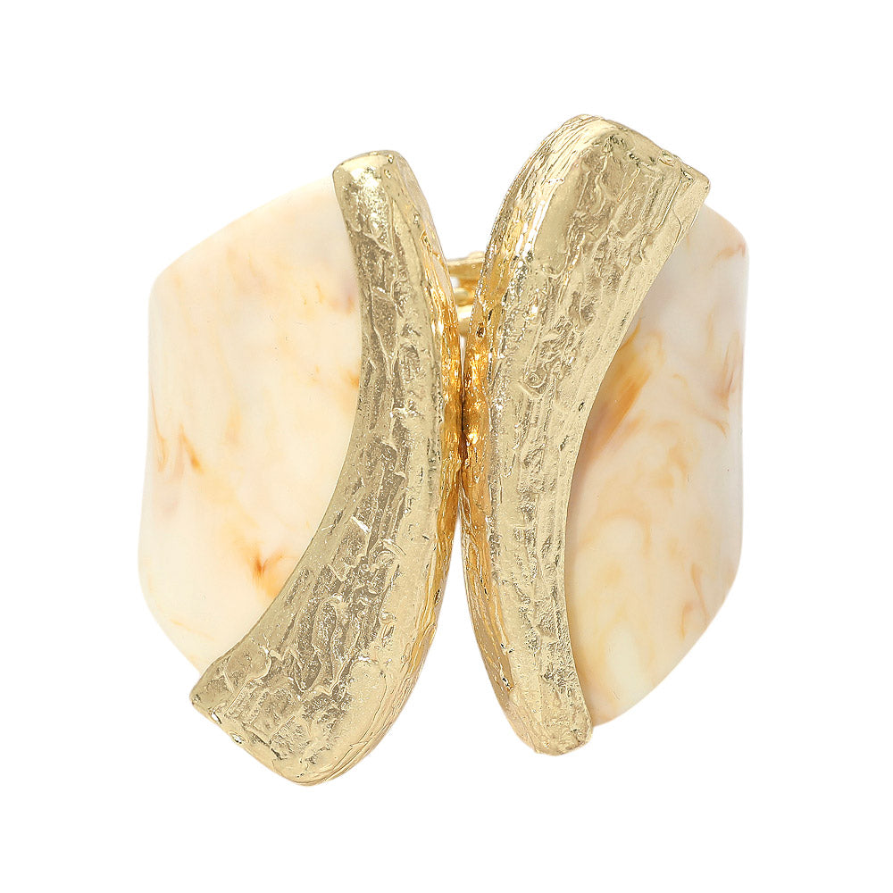 VALLIER SCULPTED HINGED BANGLE