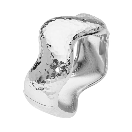 WAVY BANGLE